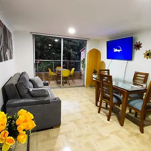 apartamento-en-laureles-con-excelente-ubicacin.colombiamedellinhotels.com/